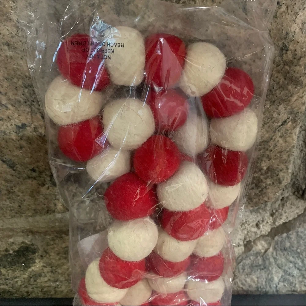 Nordstrom 6 ft Felt Pompom Garland Red and White Brand New with Tags